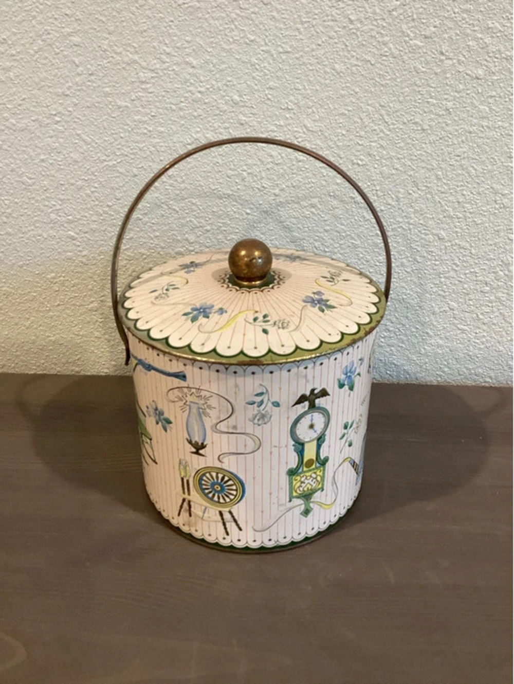 Vintage 1950-1960 Baret Ware Metal Biscuit Barrel Warmer / Cookie Tin